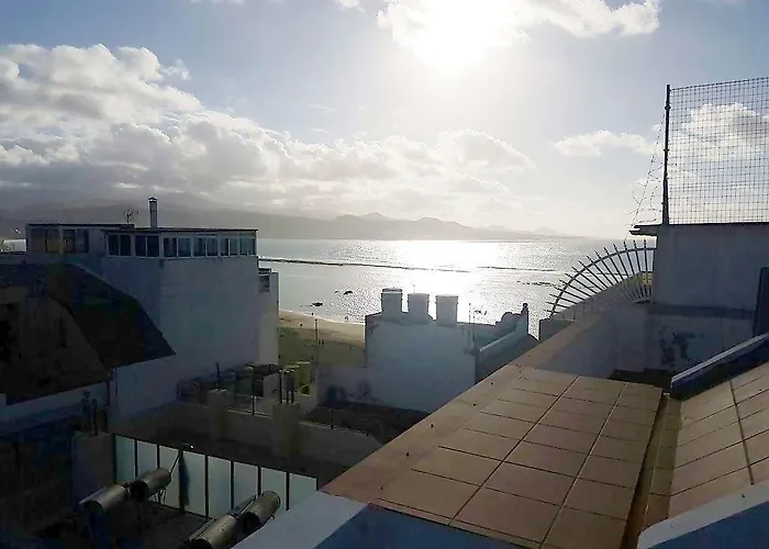 Διαμέρισμα & Rooftop Lounge